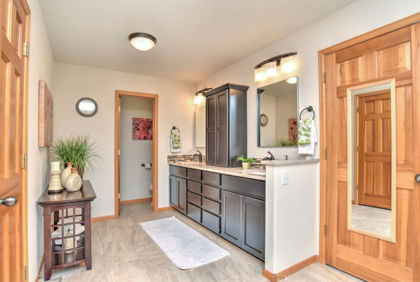 3305 Rookery Road Fort Collins-large-012-46-Master Bath-1499x1000-72dpi