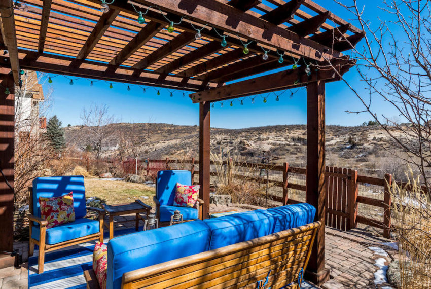 604-golden-eagle-circle-golden-co-large-039-25-Back Yard-1500x1000-72dpi