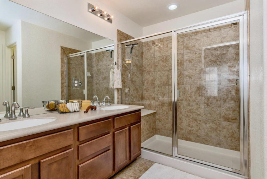 290 N Newbern Way Aurora CO-large-022-30-Master Bath-1500x1000-72dpi