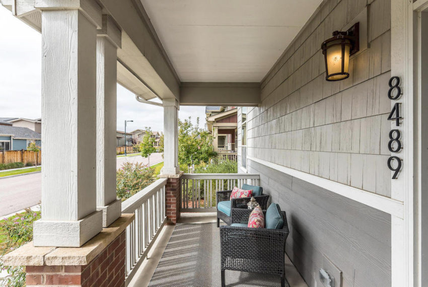 8489-e-54th-place-denver-co-80238-large-003-006-Front Porch-1498x1000-72dpi