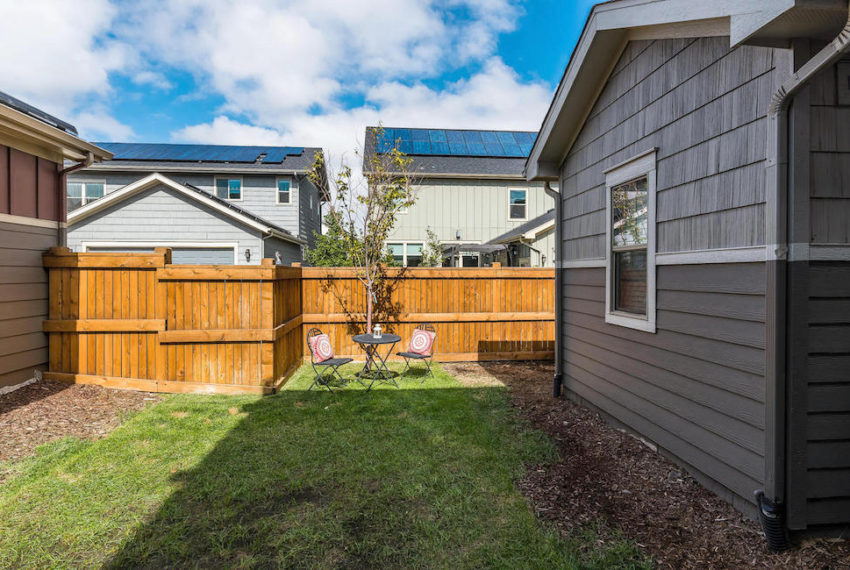 8489-e-54th-place-denver-co-80238-large-032-027-Back Yard-1498x1000-72dpi