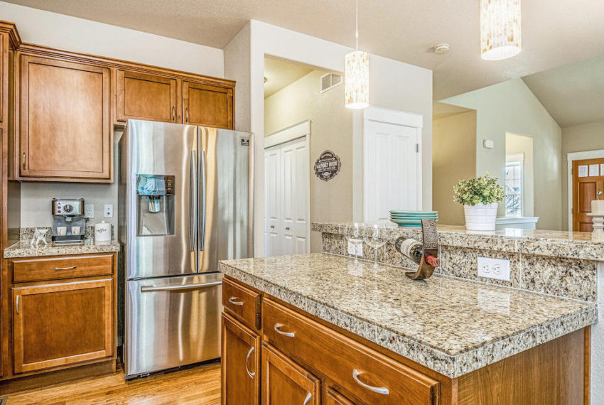 9167-e-29th-pl-denver-co-80238-large-016-030-Kitchen-1500x1000-72dpi