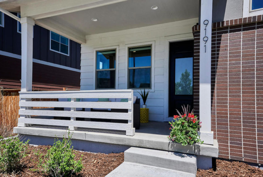 9191 E 59th North Place Denver-large-009-008-Front Porch-1500x1000-72dpi