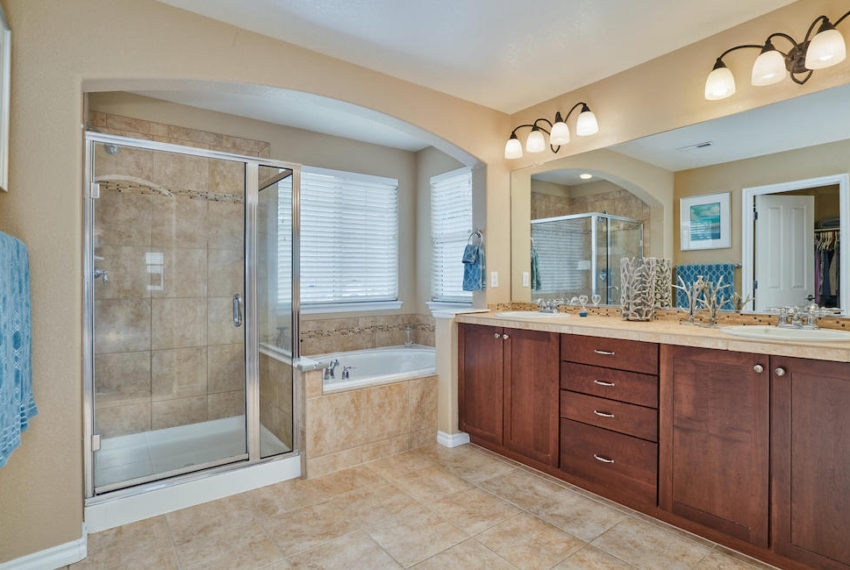 13773 E Caley Drive Centennial-large-023-021-Master Bath-1500x1000-72dpi