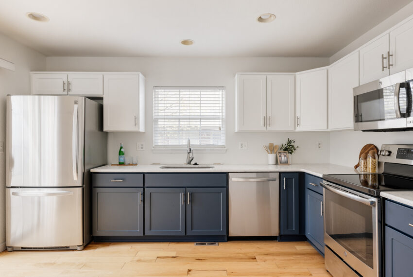 8001 Ellsworth Ave-010
