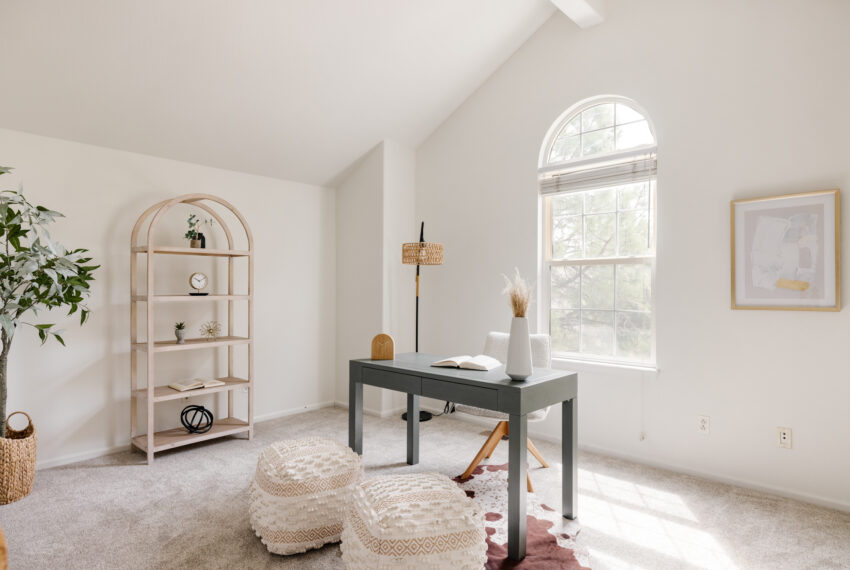 8001 Ellsworth Ave-023