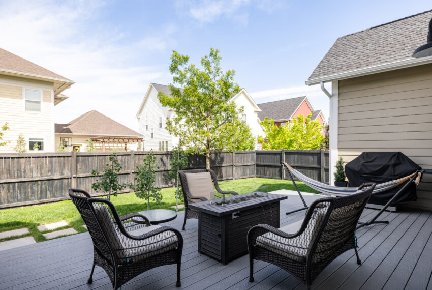 6072 N Chester-018
