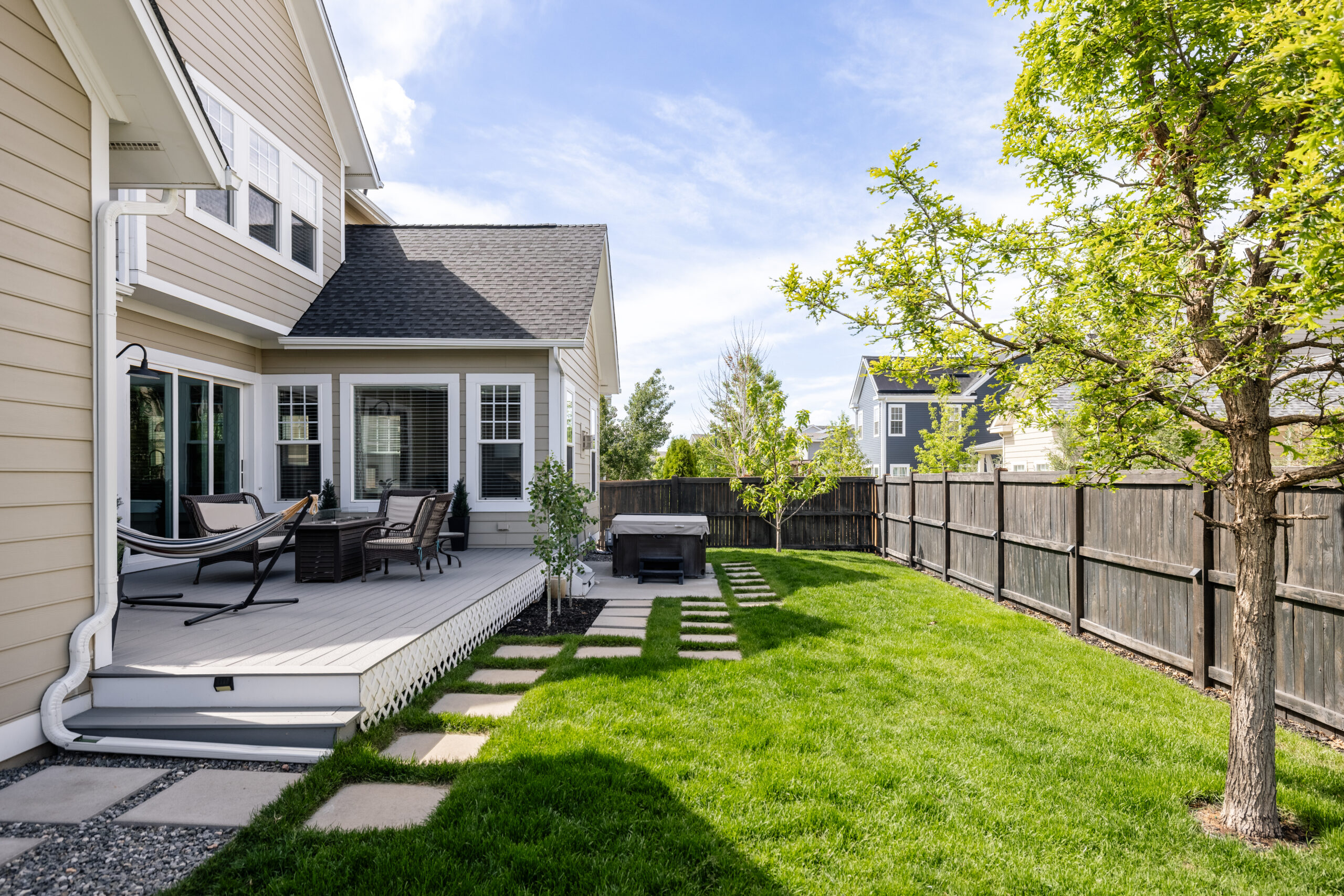 6072 N Chester-019