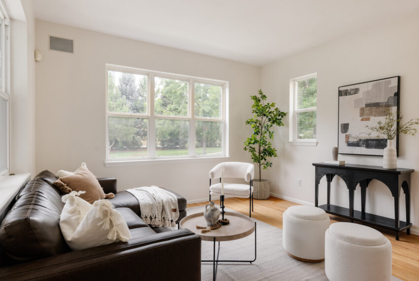 4523 W 36th Pl-003