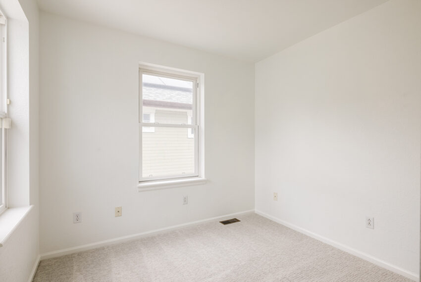 4523 W 36th Pl-024