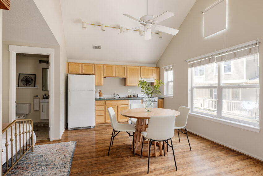 4523 W 36th Pl-030